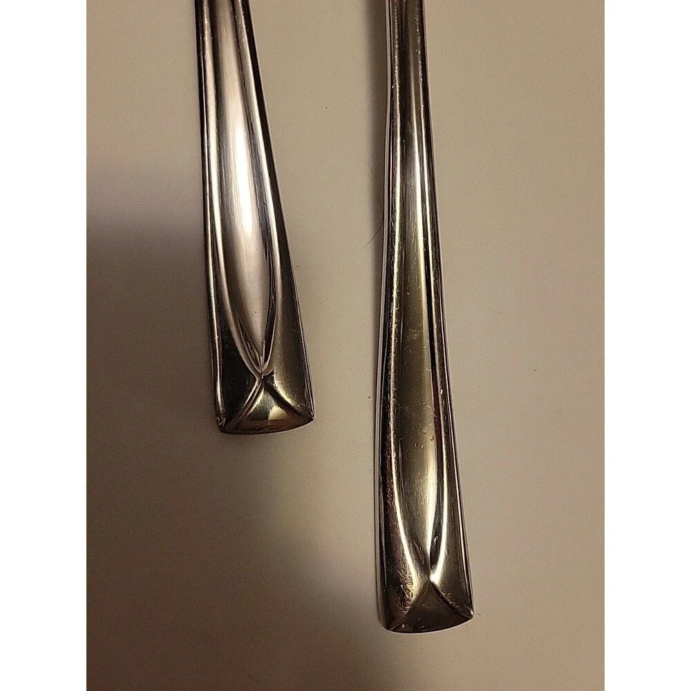 Oneida Lincoln Serving Spoons Slotted Stainless Flatware Lot of 2